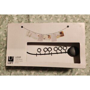 New Umbra Loop Wire Photo Holder